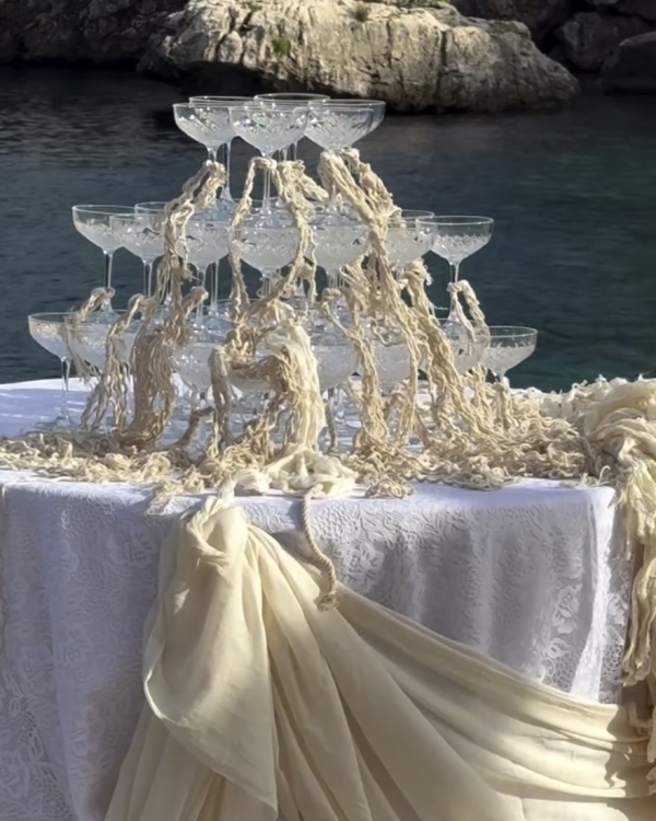 30 Creative Drink Tower Ideas to Elevate Your Cocktail Hour