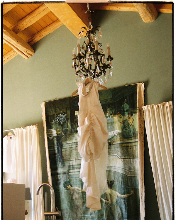 A Sun-Kissed Celebration in Greece Captured on Film