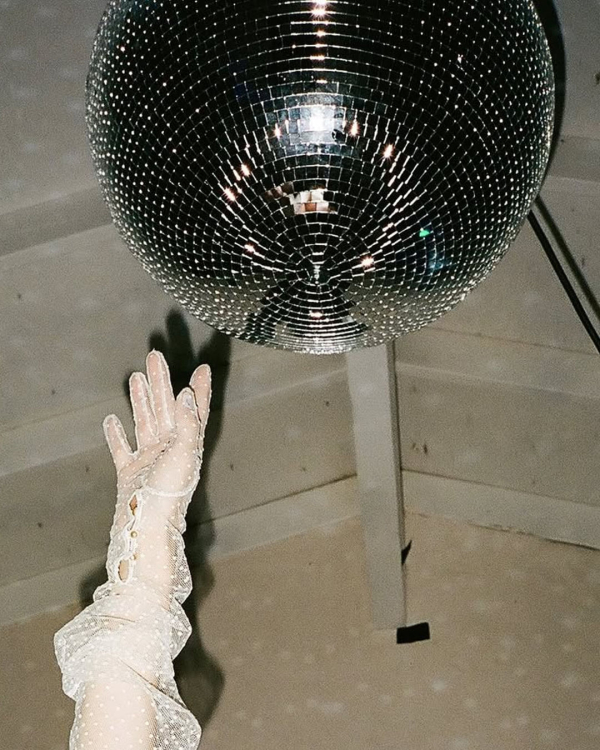 10 Unforgettable Ways to Involve Your Wedding Party on Your Big Day