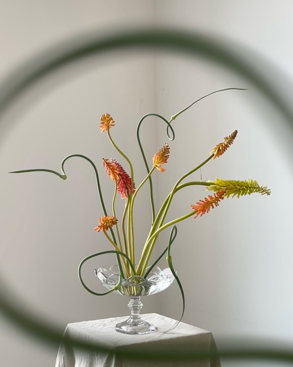 25 Ikebana-Inspired Floral Arrangements to Elevate Your Wedding