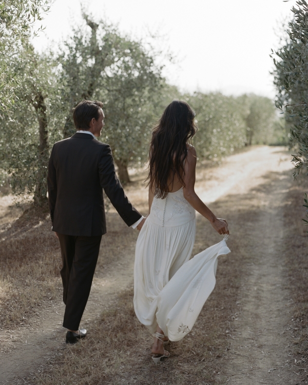 A Joyful Celebration in the Golden Rolling Hills of Tuscany
