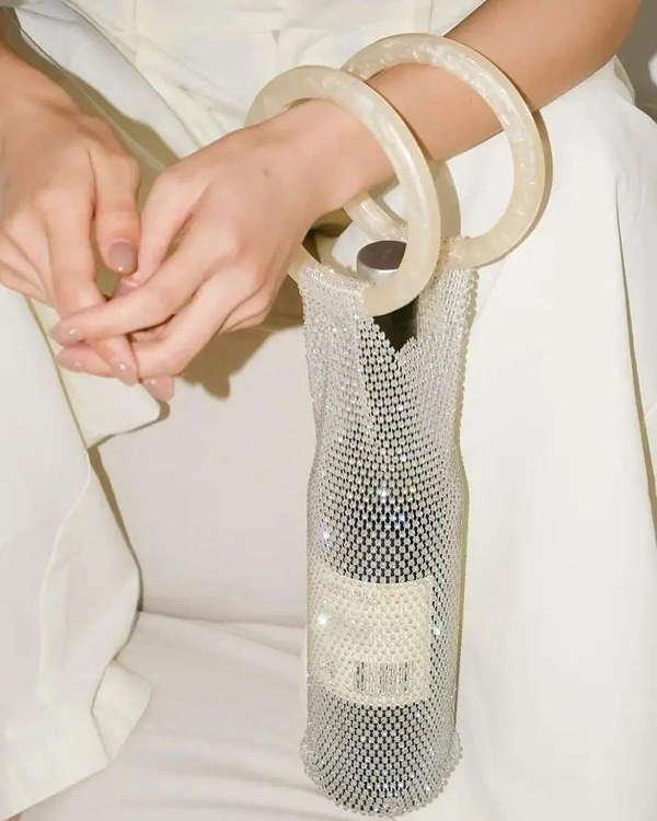 40 Statement Accessories to Complete Your Wedding Wardrobe