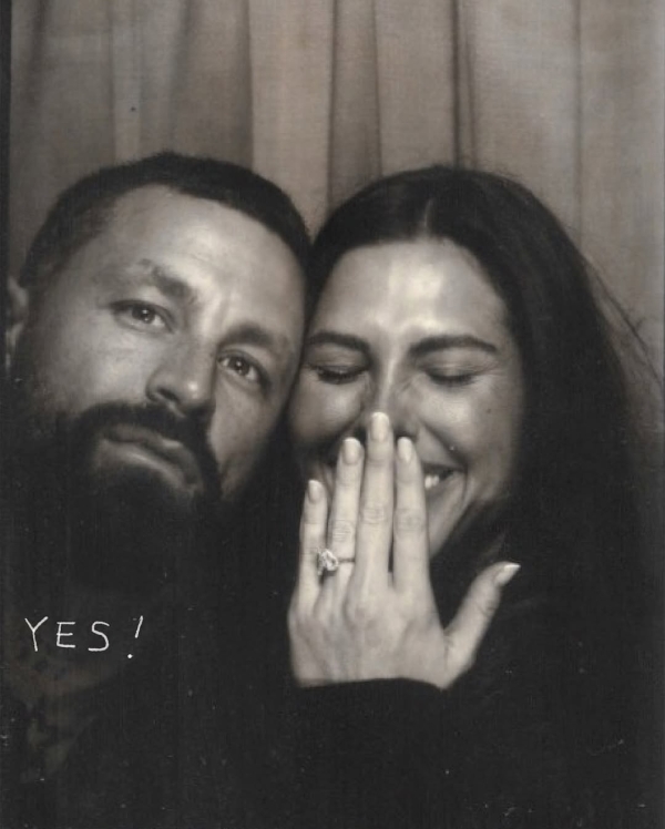 35 Engagement Photoshoot Ideas for Unforgettable Photos