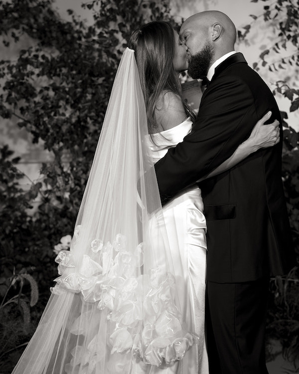 An Elegant Vintage-Style Wedding in a Historic Mansion