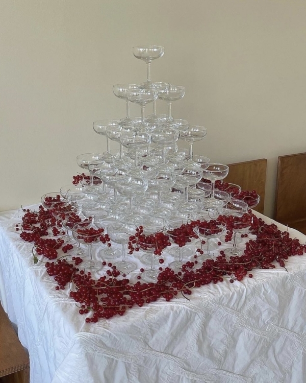 30 Creative Drink Tower Ideas to Elevate Your Cocktail Hour