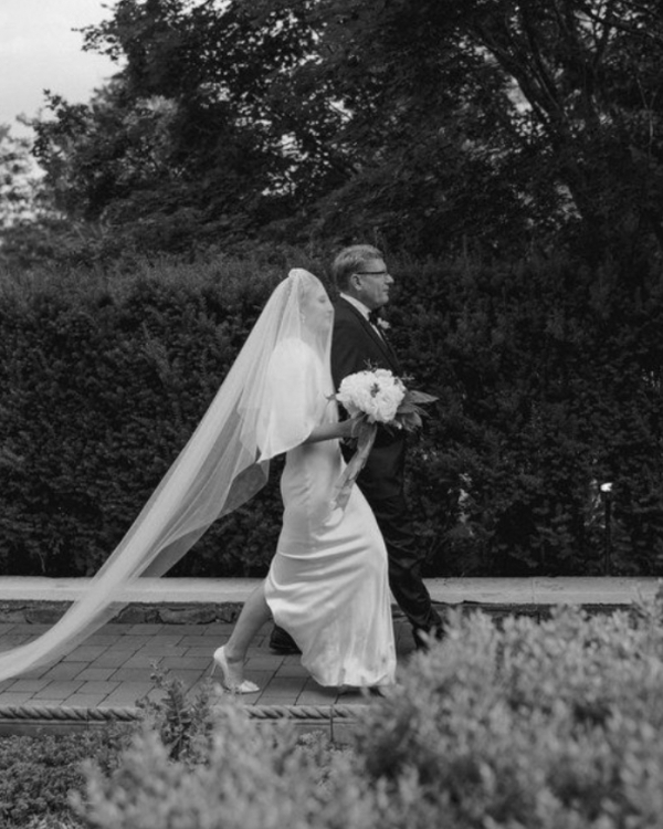 How to Set Boundaries When Parents Are Paying for Your Wedding