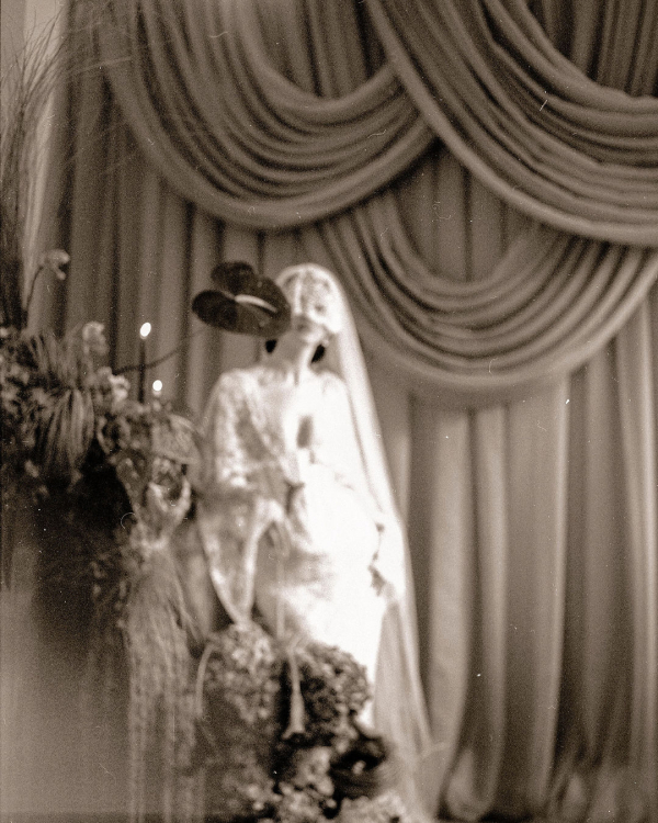 Vintage Dreams, Modern Love