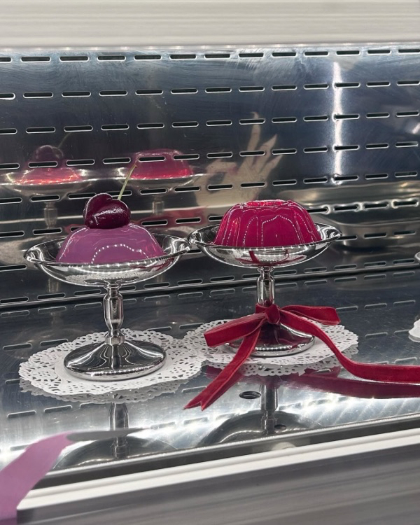 35 Chic Ideas to Elevate Your Wedding Dessert Tables