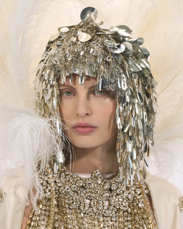 8 Defining Trends from Paris Haute Couture Spring 2026