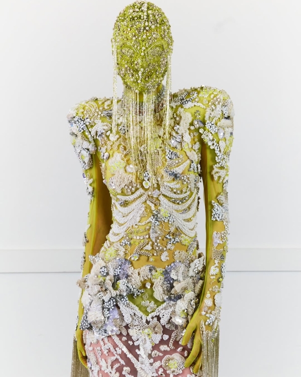 8 Defining Trends from Paris Haute Couture Spring 2026