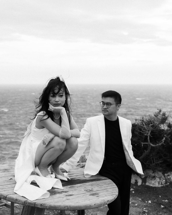 40 Unique Portraits Ideas for the Bride and Groom