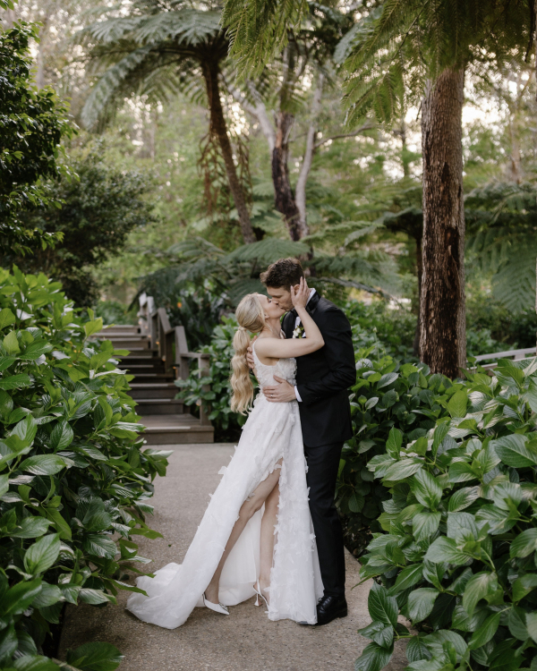 Ellie and David’s Romantic Garden Wedding at Aravina Estate | Photos | Winery Wedding in Australia Inspiration