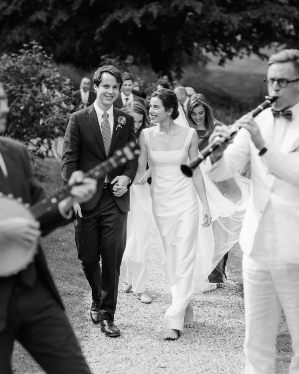 How to Make your Guests Follow the Wedding Dress Code