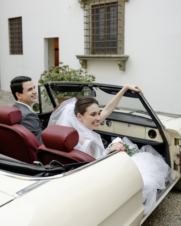 Italian-Brazilian Family Wedding | Gabriella and Felippe Marriage Ceremony at the Villa Viesca Reggello Venue