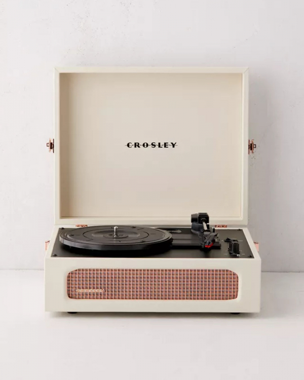 Best Valentine's Day Gift Ideas For Her | Romantic V-Day Presents