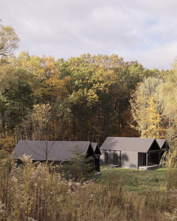 Fall Wedding Ceremony Inspiration | Mackenzie & Jonathan Outdoor Wedding in Inness in Accord, New York