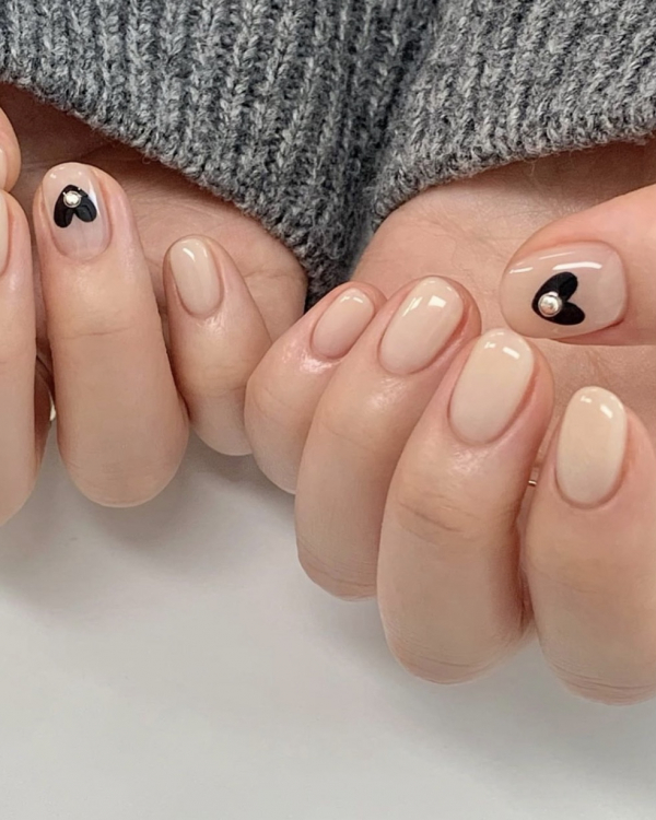 Best Nail Ideas for This Valentine's Day | Trendy Romantic Manicure Designs for Vday