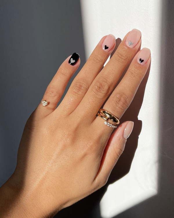Best Nail Ideas for This Valentine's Day | Trendy Romantic Manicure Designs for Vday