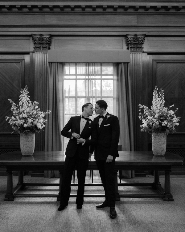 How to Feel Confident at the Wedding Photoshoot | Tips for Camera Shy Couples