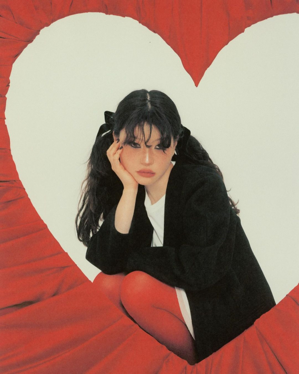Best Valentine's Day Gift Ideas For Her | Romantic V-Day Presents