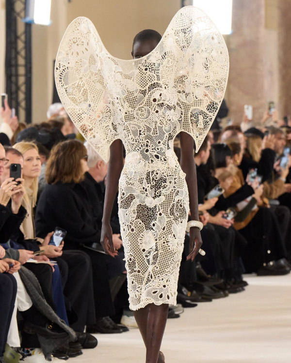 Wedding Dresses Inspo From Haute Couture Fashion Week 2024 | Inspiration for Bridal Look