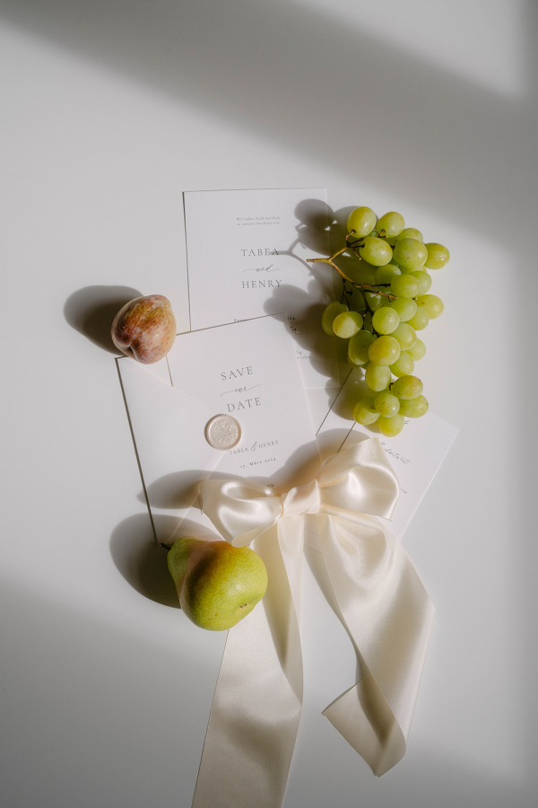 Photographers Beige and Wine