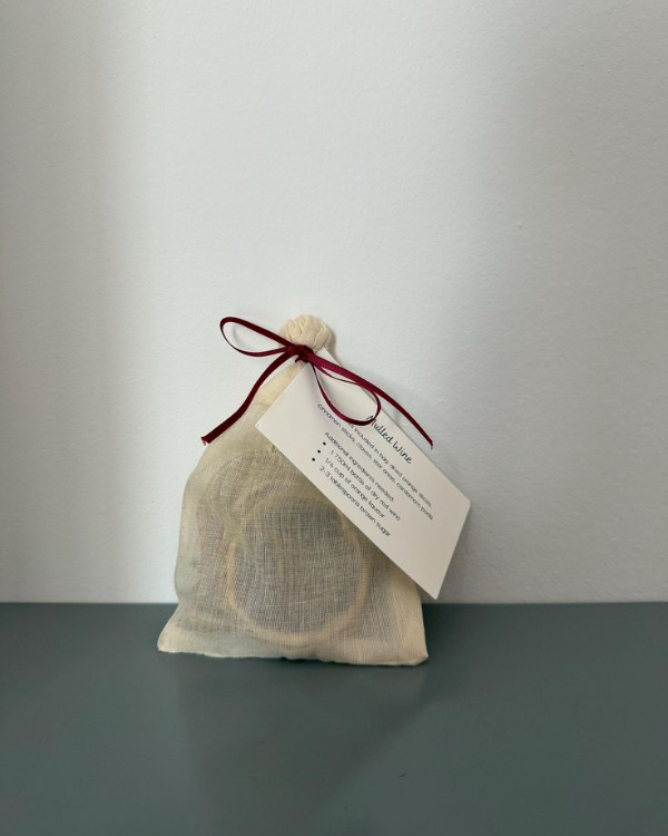 45 Unique Party Favor Ideas for Every Wedding Style