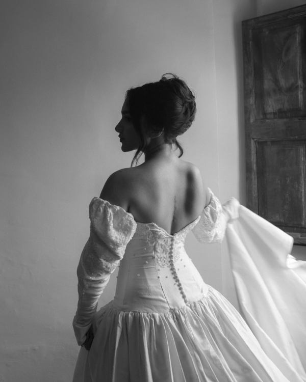 An Enchanting Indian Wedding Amongst a Coastal Vineyard Villa in Spain