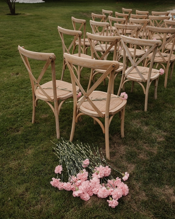 A Vibrant Mermaid-Inspired Wedding in the Basque Country