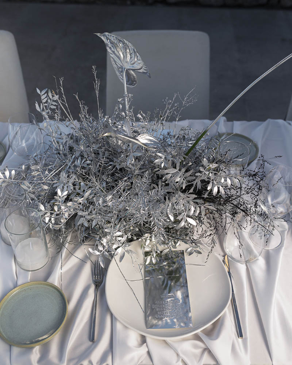 40 Tablescape Design Ideas for Your Winter Wedding