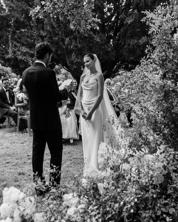 The Pros & Cons of a First Look