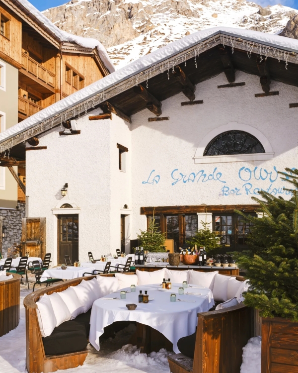 45 Unique Party Favor Ideas for Every Wedding Style