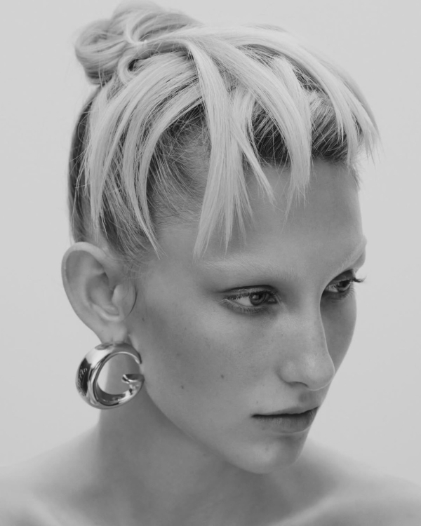 The Bridal Beauty Emergency Kit | 10 Bridal Beauty Essential: From Setting Spray to Sewing Kit