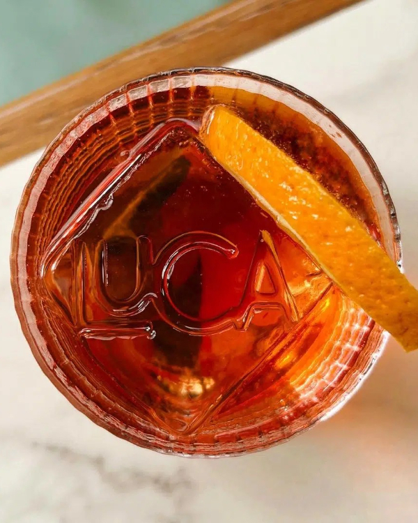 7 Sip-Worthy Cocktails for Every Wedding Style