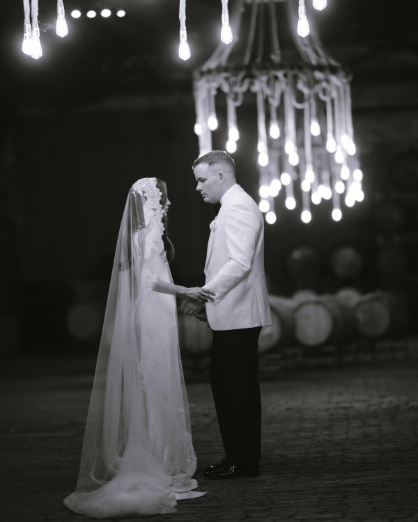 An Intimate & Enchanting Wedding Amongst the Rutherglen Vineyards