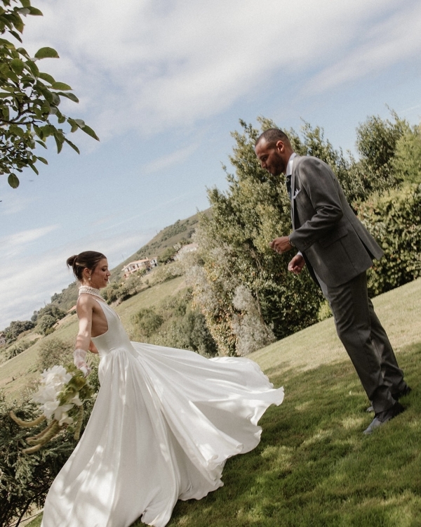 A Vibrant Mermaid-Inspired Wedding in the Basque Country