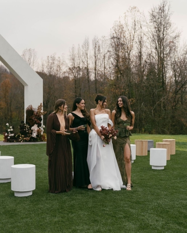 9 Months Until 'I Do'? Here’s a Comprehensive Checklist of Everything to Get Done