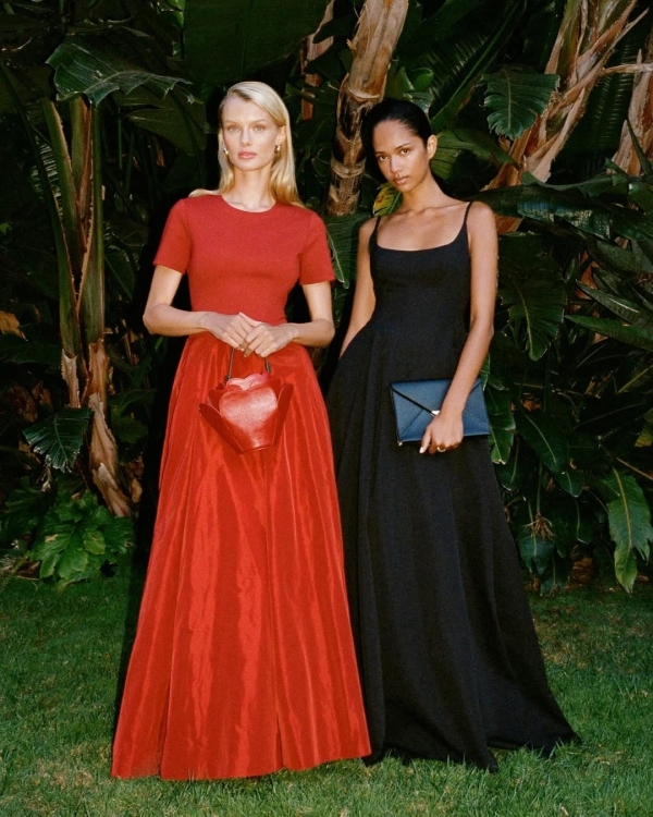 Can I Wear Black to a Wedding? 7 Key Things to Consider