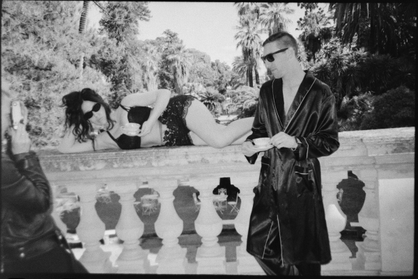 Photographers Beige and Wine