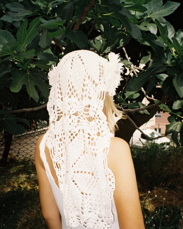 22 Crochet Veils & Headpieces to Weave Whimsy into Your Bridal Look