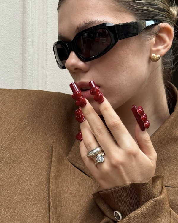 30 Chic Valentine's Day Nail Ideas