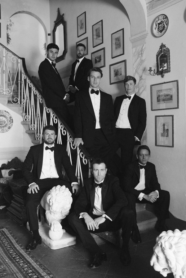 Photographers Dos Mas En La Mesa