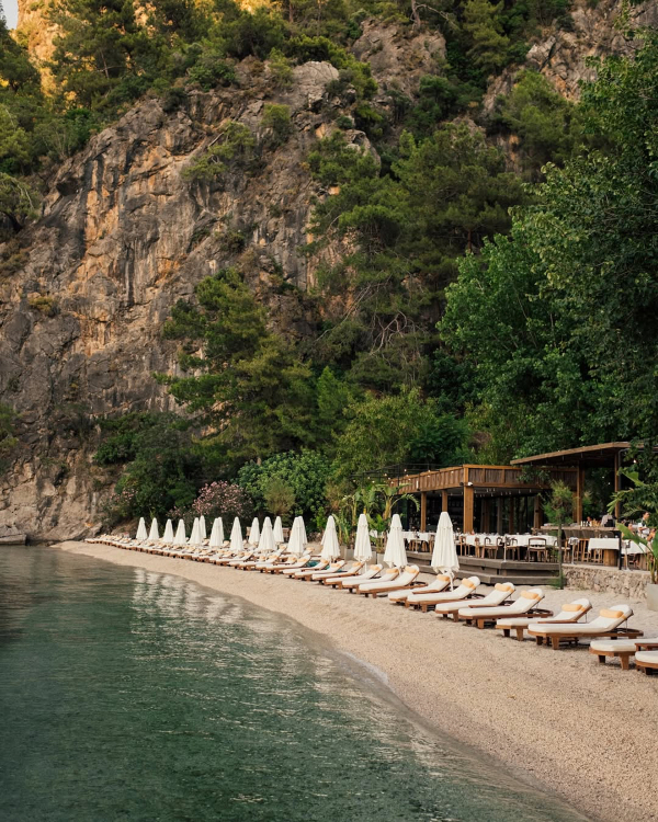 16 Most Stunning Beach Wedding Venues Around the World