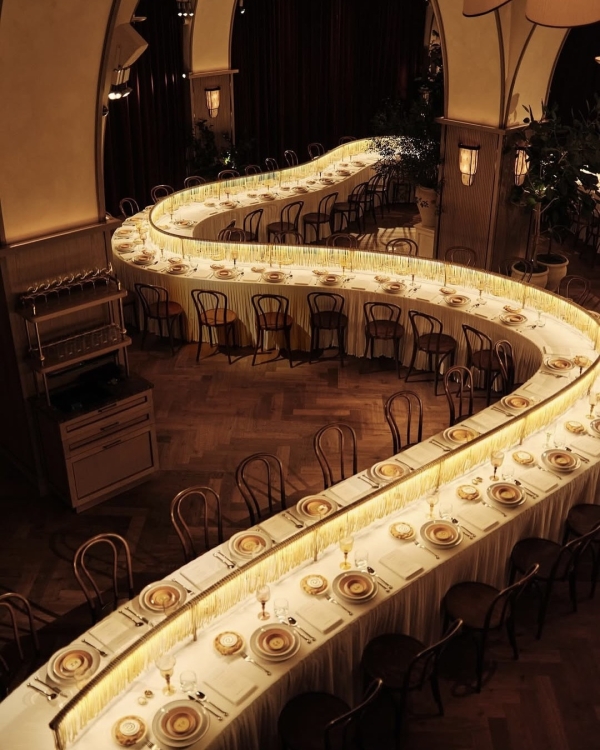 40 Creative Reception Table Layouts for Every Wedding Style