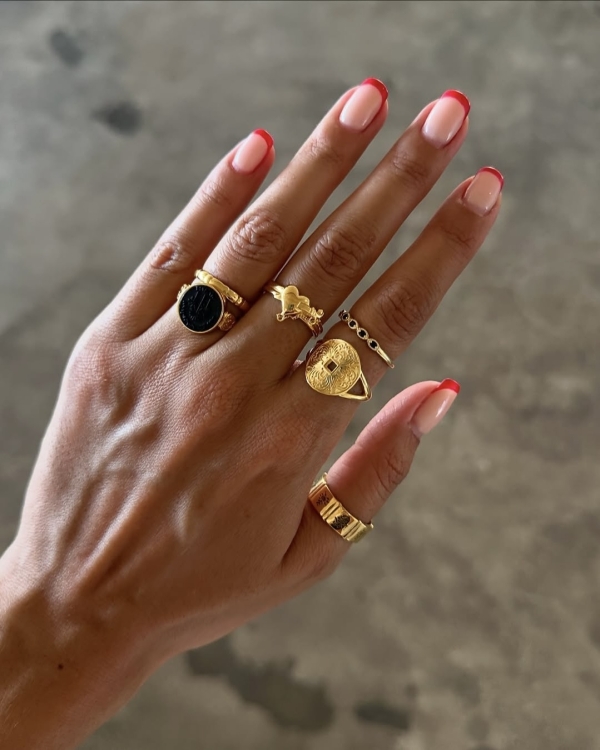 30 Chic Valentine's Day Nail Ideas