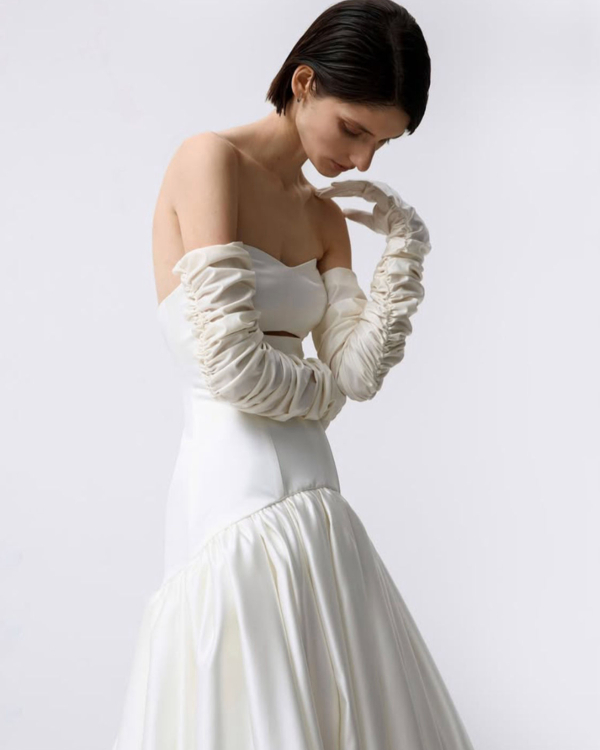 9 Chic Ways to Style Your Bridal Dress for a Winter Wedding