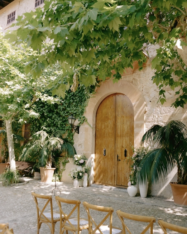 An Effortlessly Chic Black-Tie Wedding Weekend in Mallorca