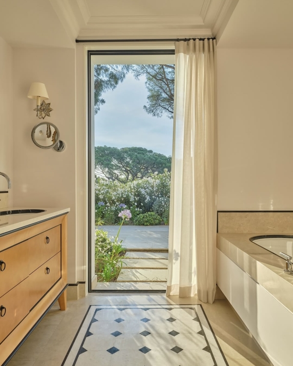 The White Lotus Season 4 Filming Location Confirmed as This Iconic Wedding Venue in France