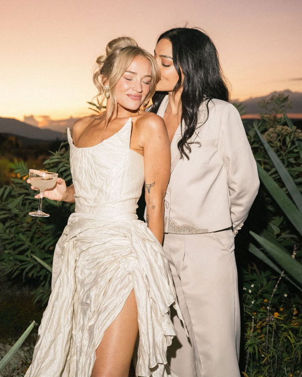 The Best and Most Auspicious Wedding Dates in 2027