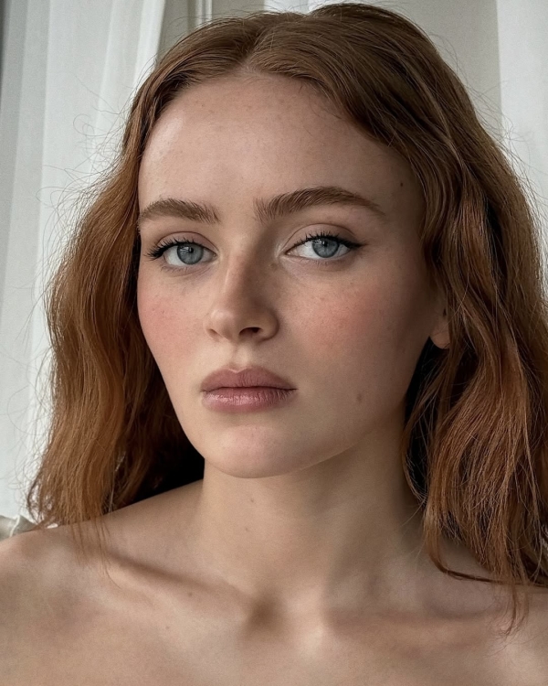 How-To Nail Nina Park's Signature Celebrity Makeup Look